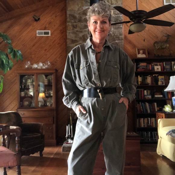 Hello.  I'm Kimi - Picture 4 of 13